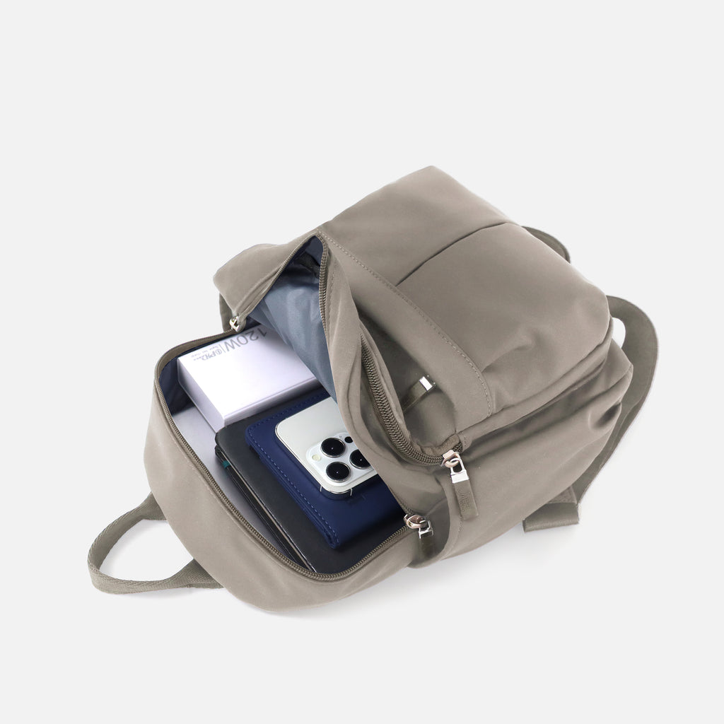 Nylon Backpack Bag 7L
